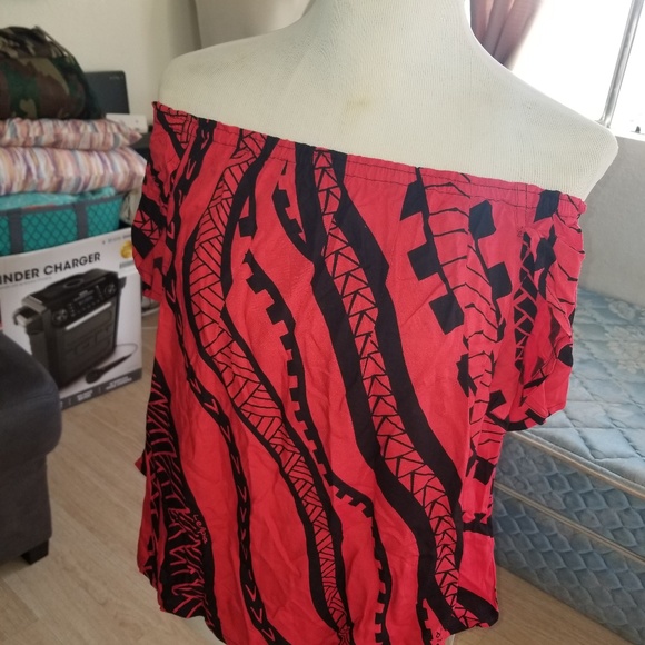 Polynesian Crop Top - Picture 1 of 1